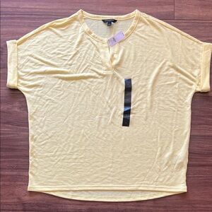 Banana Republic Light Yellow Short Sleeve Tee